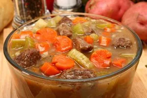 soupa-mosxari-me-laxanika.jpg