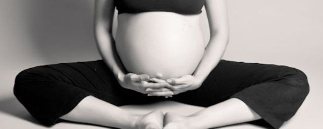 ob_ccd345_prenatal-yoga-picture.jpg